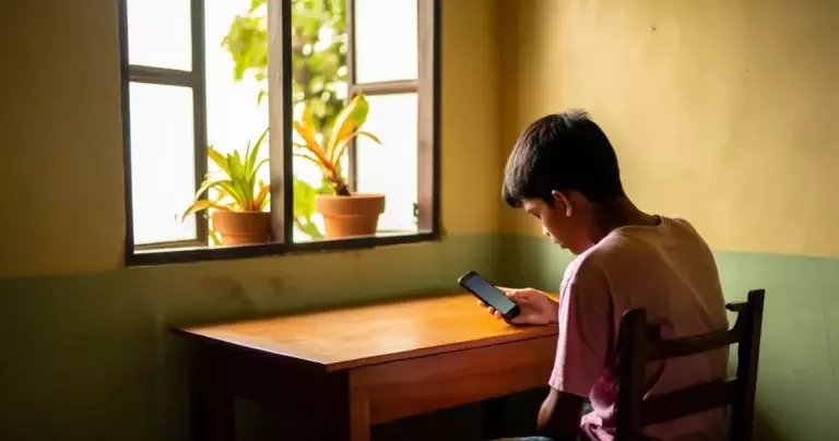 Kailan at Saan Nagsimula ang Axie Infinity sa Pilipinas: Kwento ng Play-to-Earn