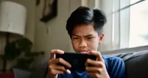 Laro Ako: Gabay sa Pagiging Pinoy Gamer sa 2026